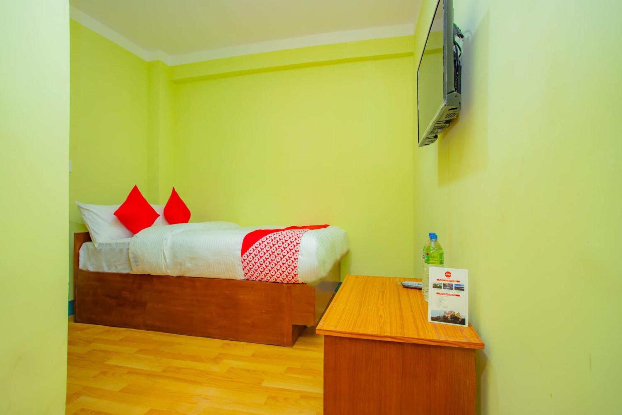 Oyo 589 Hotel Trimurti Catmandu Exterior foto